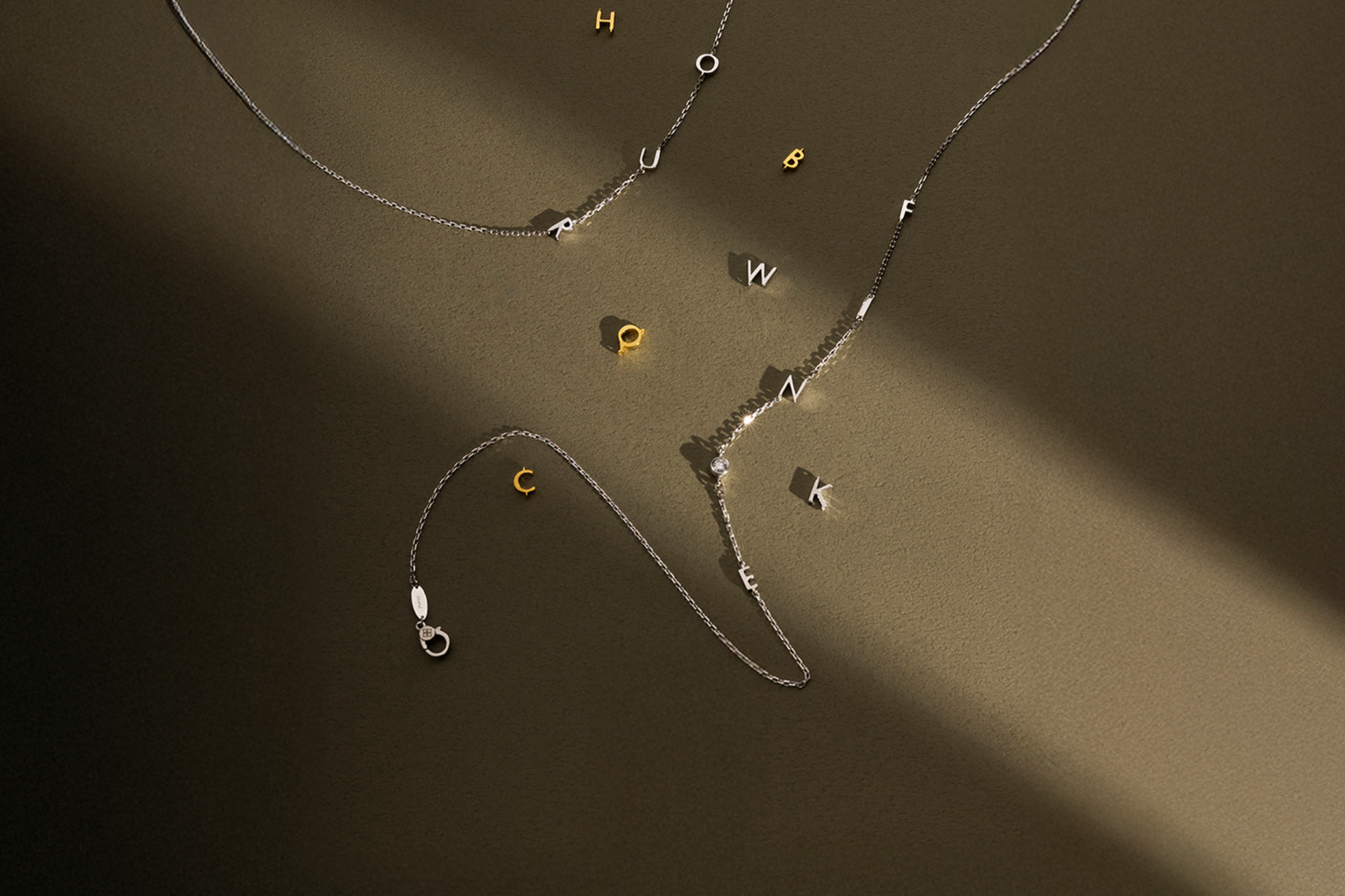 ALPHABETS 字母系列