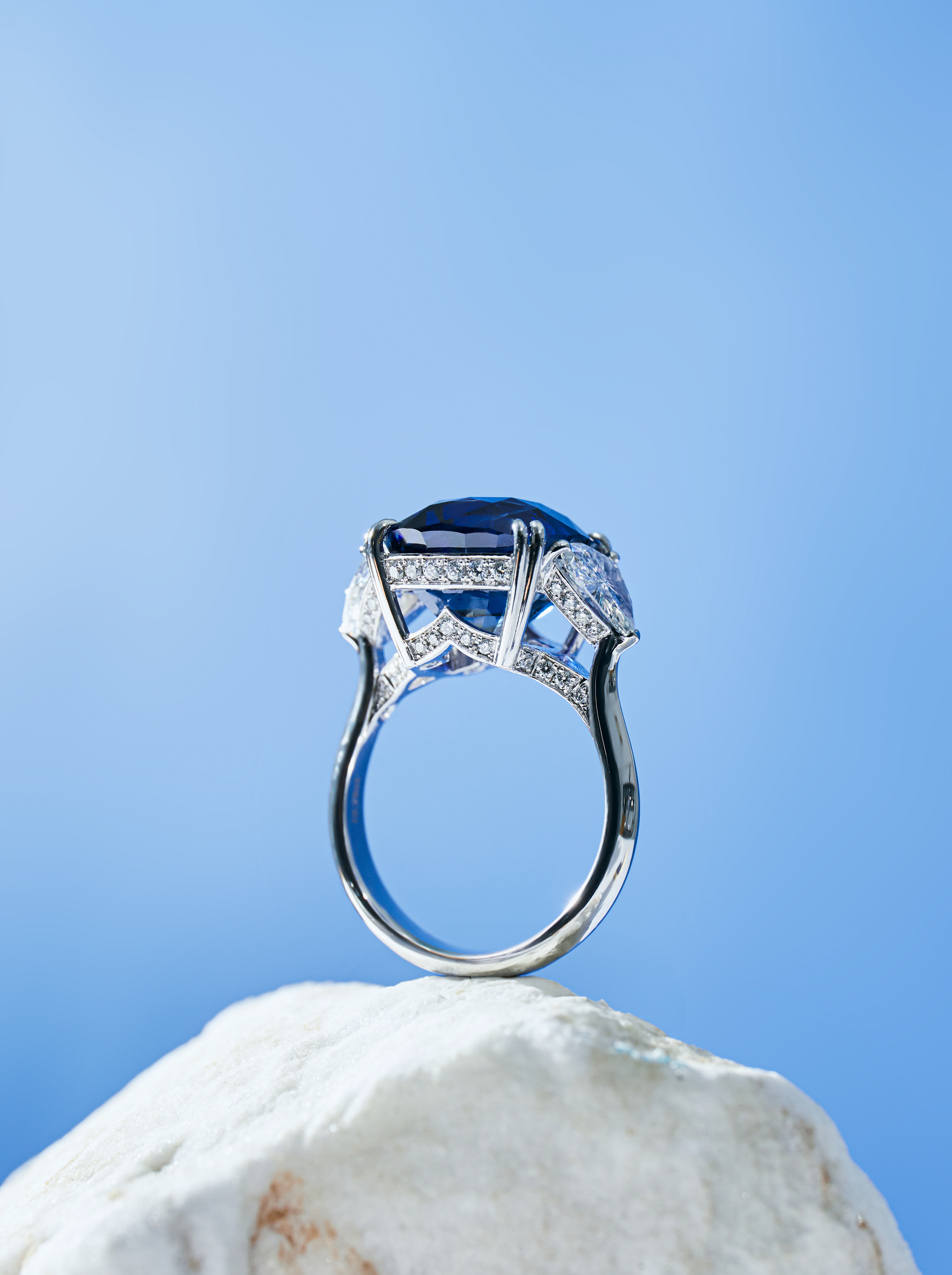 10克拉緬甸藍寶石鑽戒